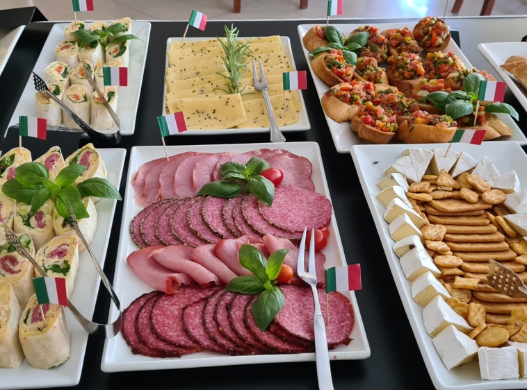 Śniadania i obiado-kolacje – Chantal Jastrzębia G&oacute;ra